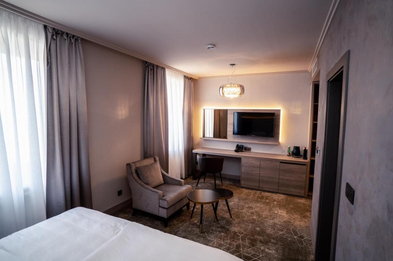 Hotel Europa Komárno Eksteriør billede
