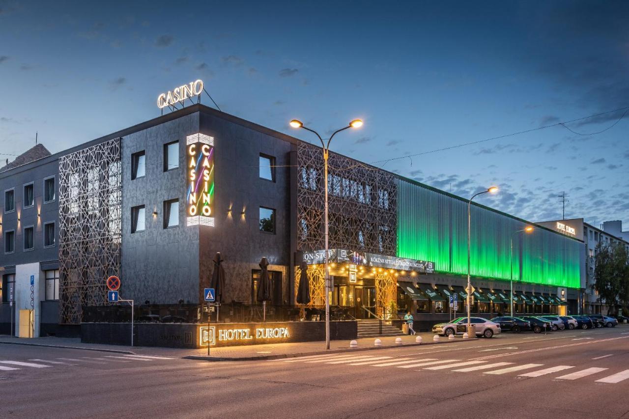 Hotel Europa Komárno Eksteriør billede