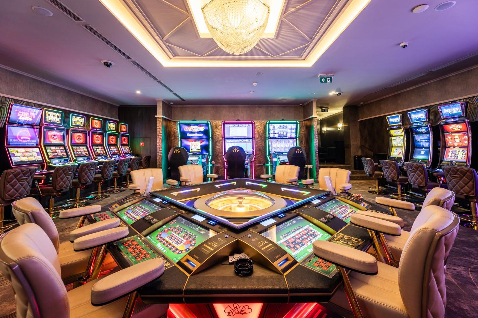 Hotel Europa Komárno Eksteriør billede